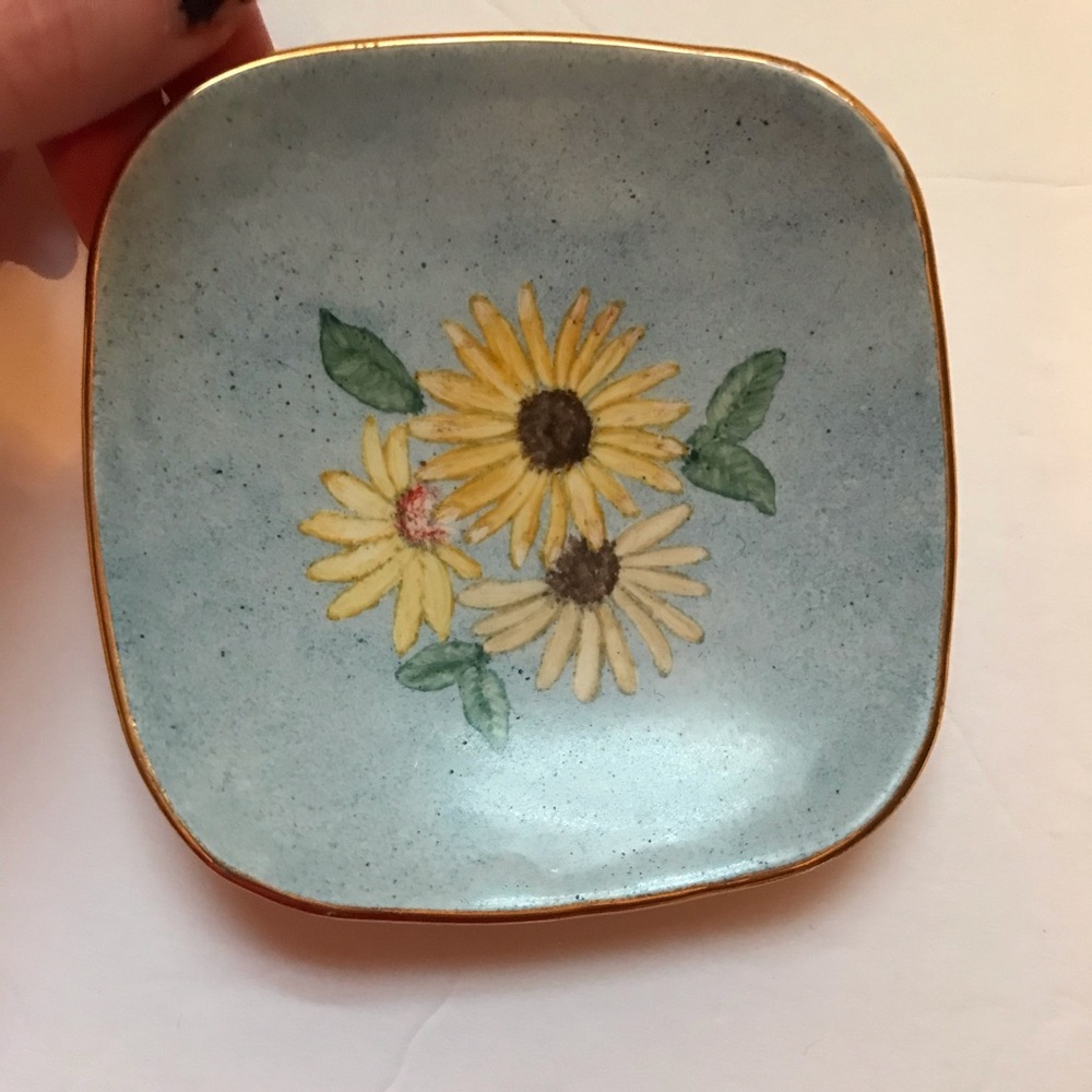 Blue Floral Ceramic Trinket dish ring tray with Yellow Daisy made in England